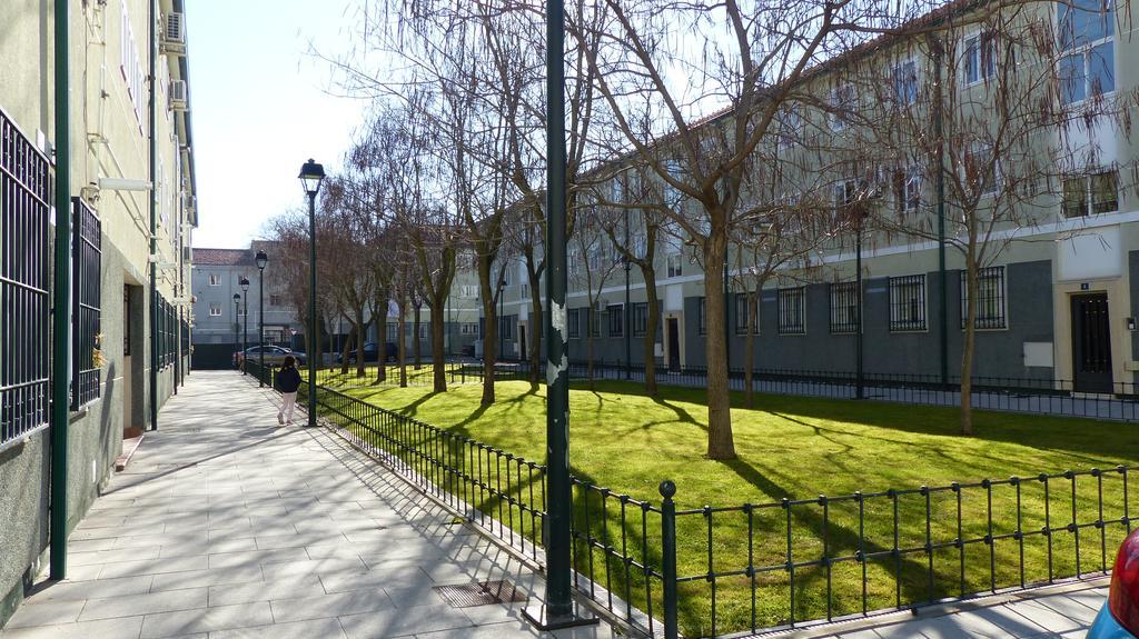 Apartamento Aluche Con Parking Gratuito Мадрид Екстериор снимка